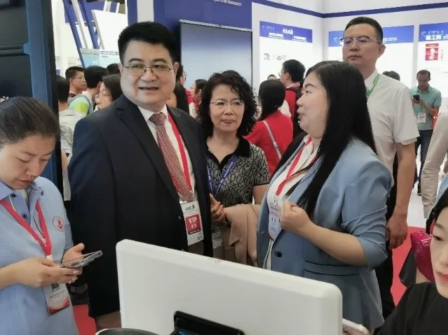 中科芯创教学设备亮相第61届中国高等教育博览会 中科芯创教学设备亮相第61届中国高等教育博览会
